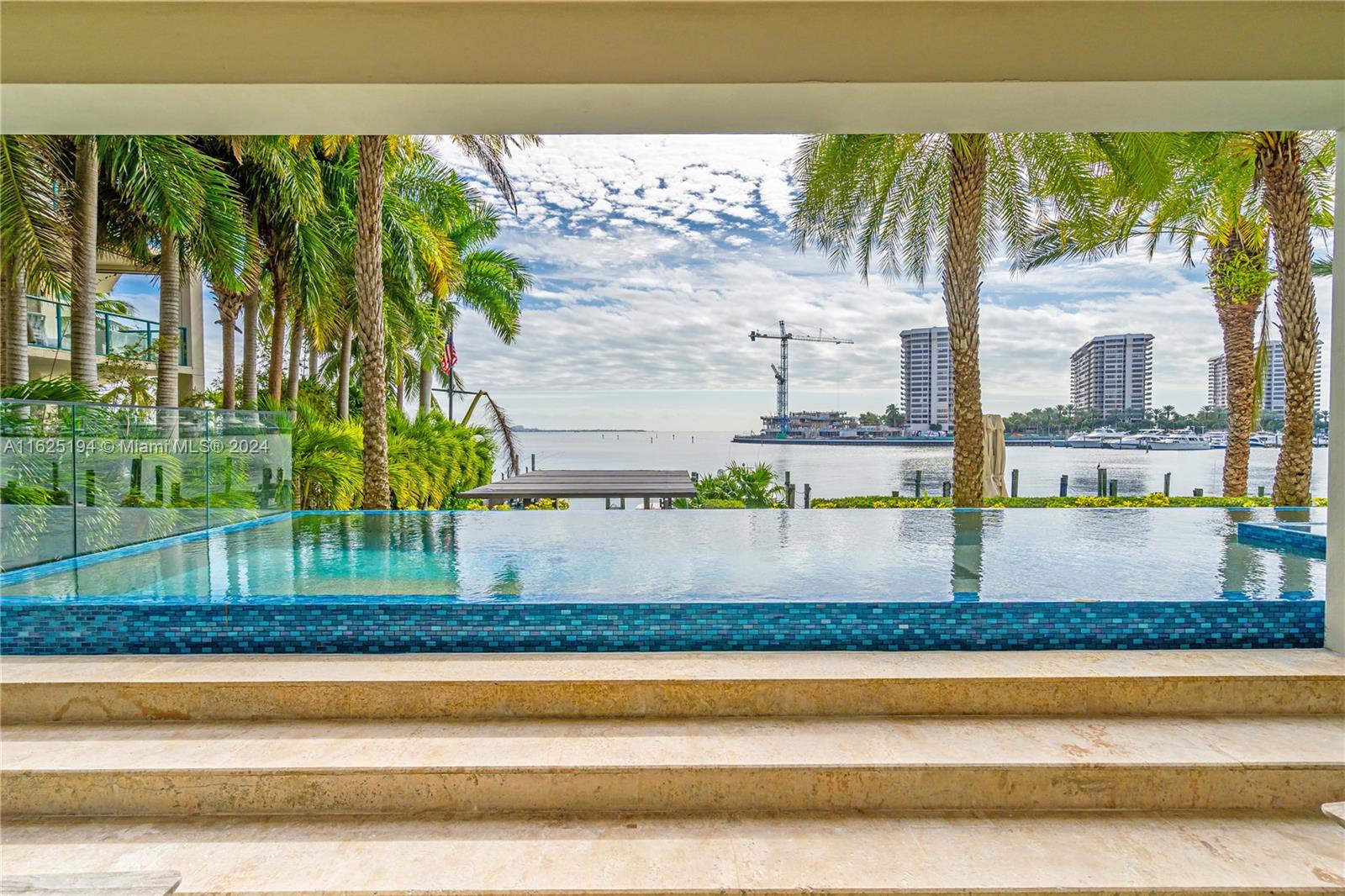 RESIDENCES AT VIZCAYA CON - Residential