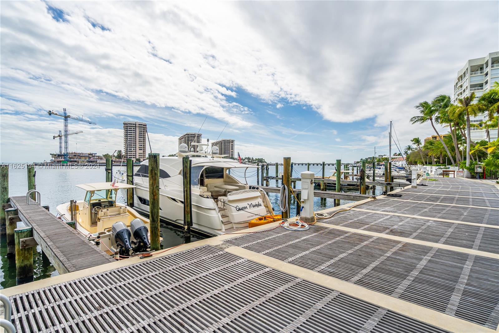 RESIDENCES AT VIZCAYA CON - Residential