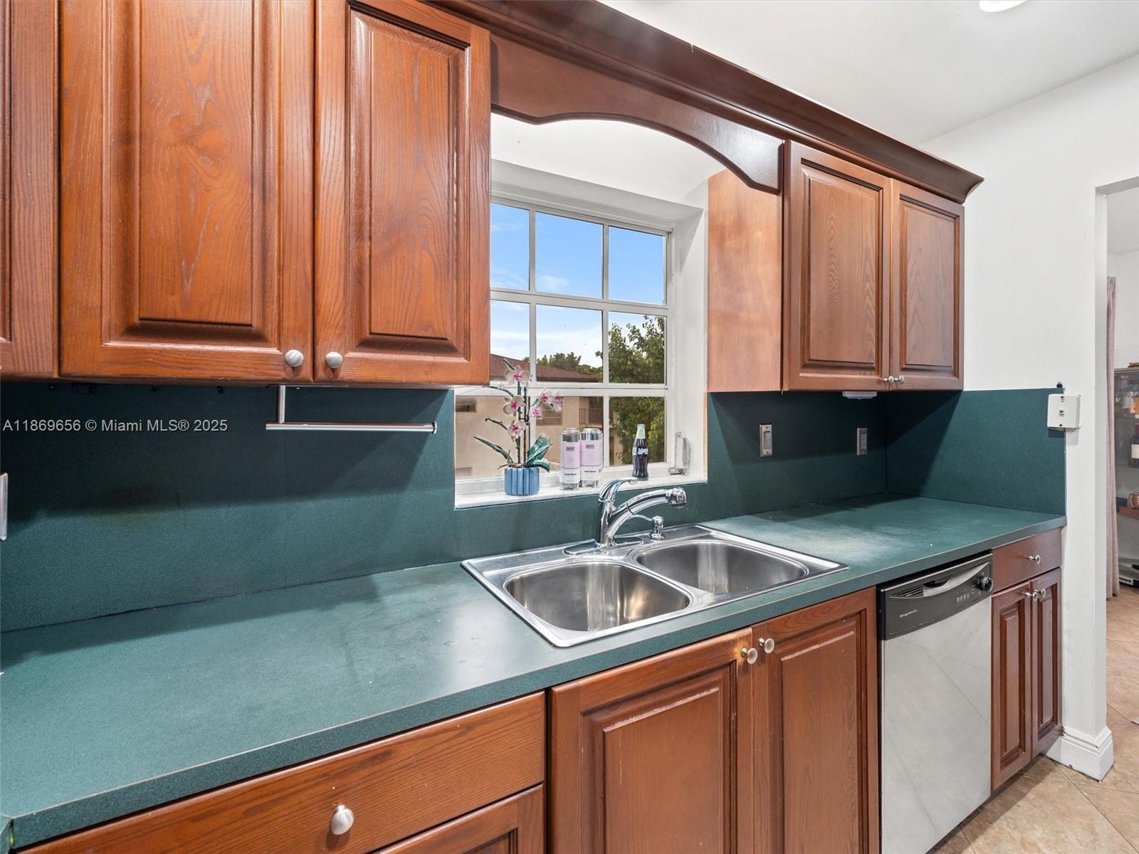 BENT TREE PARCEL 6 CONDO - Residential