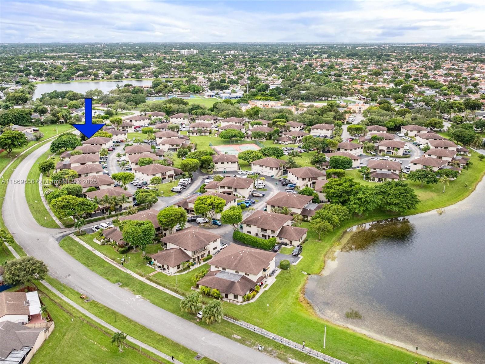 BENT TREE PARCEL 6 CONDO - Residential