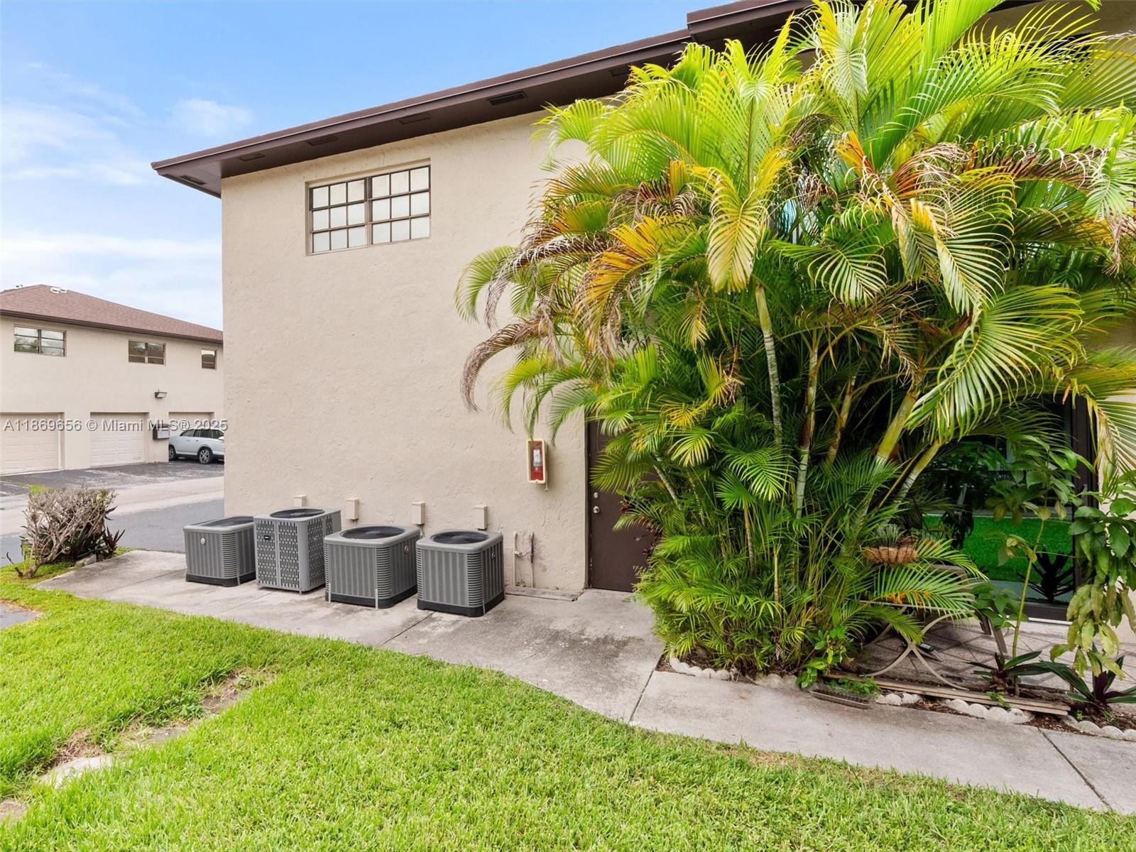 BENT TREE PARCEL 6 CONDO - Residential