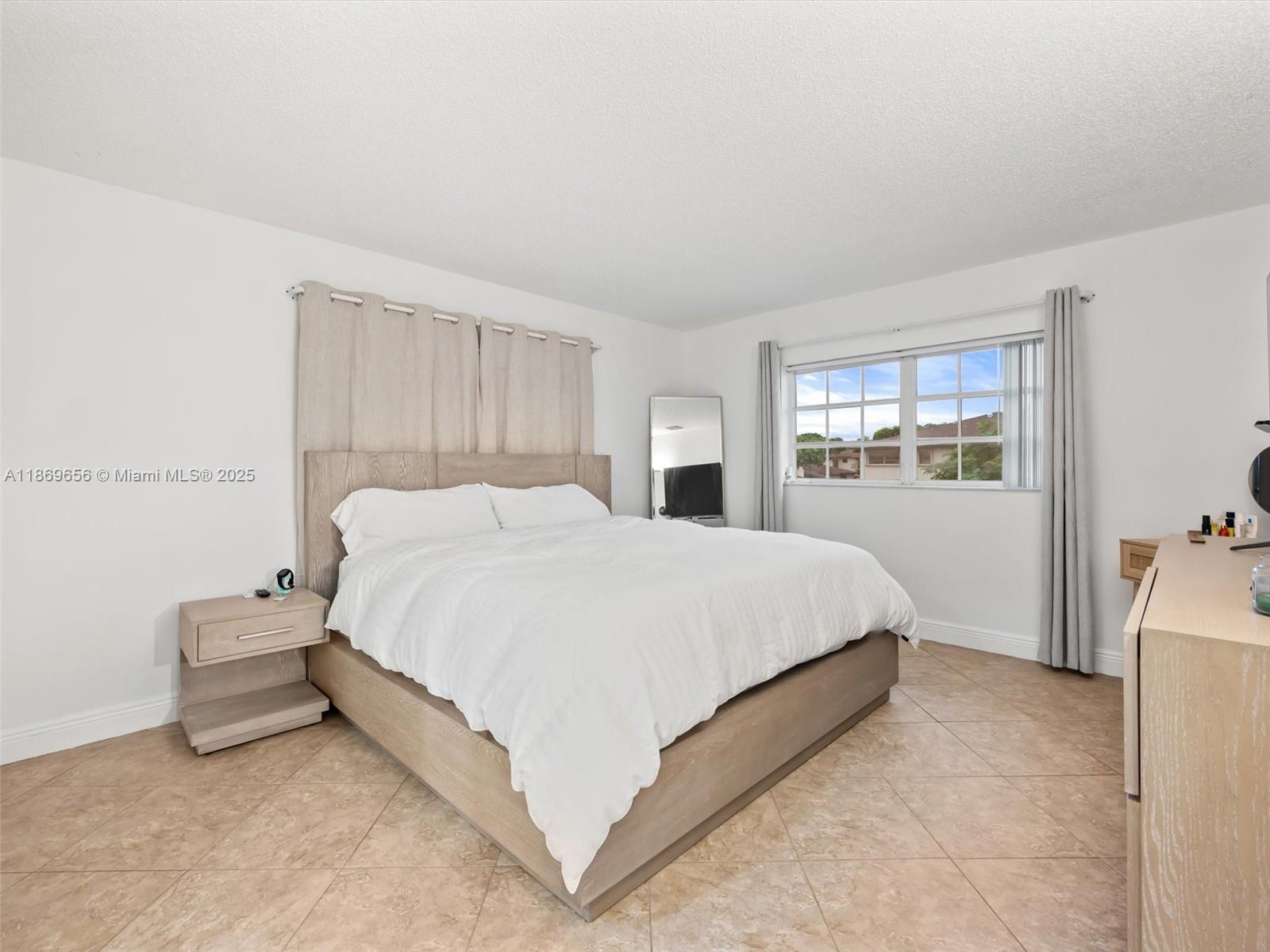 BENT TREE PARCEL 6 CONDO - Residential