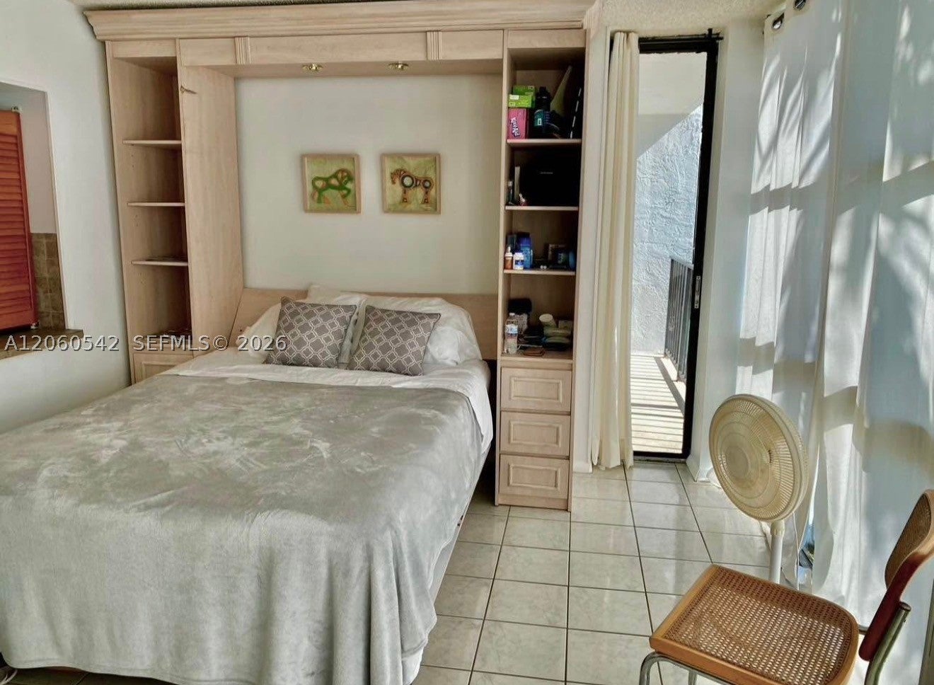 800 Parkview Dr 222