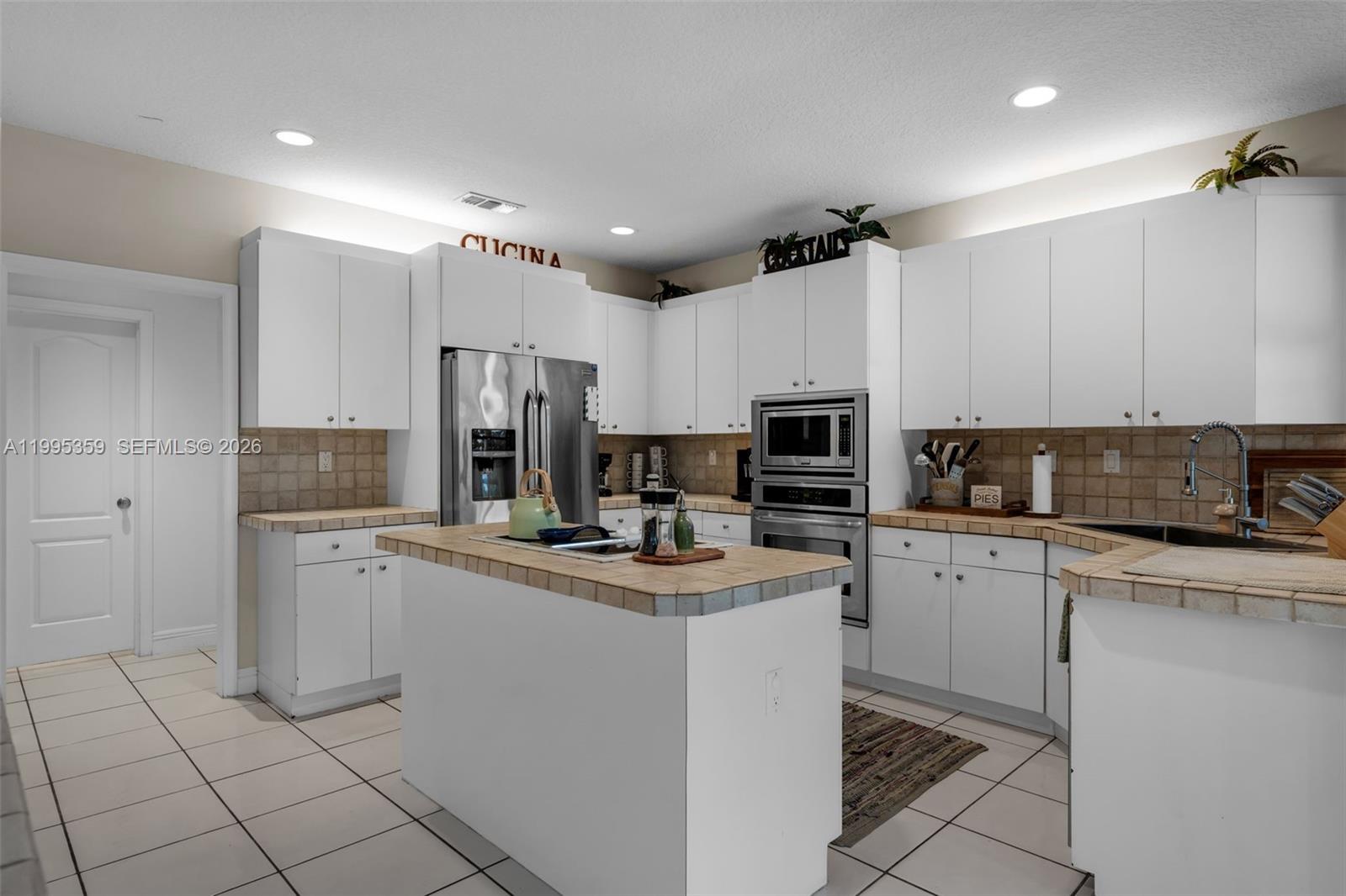 SHARON ESTATES - Residential