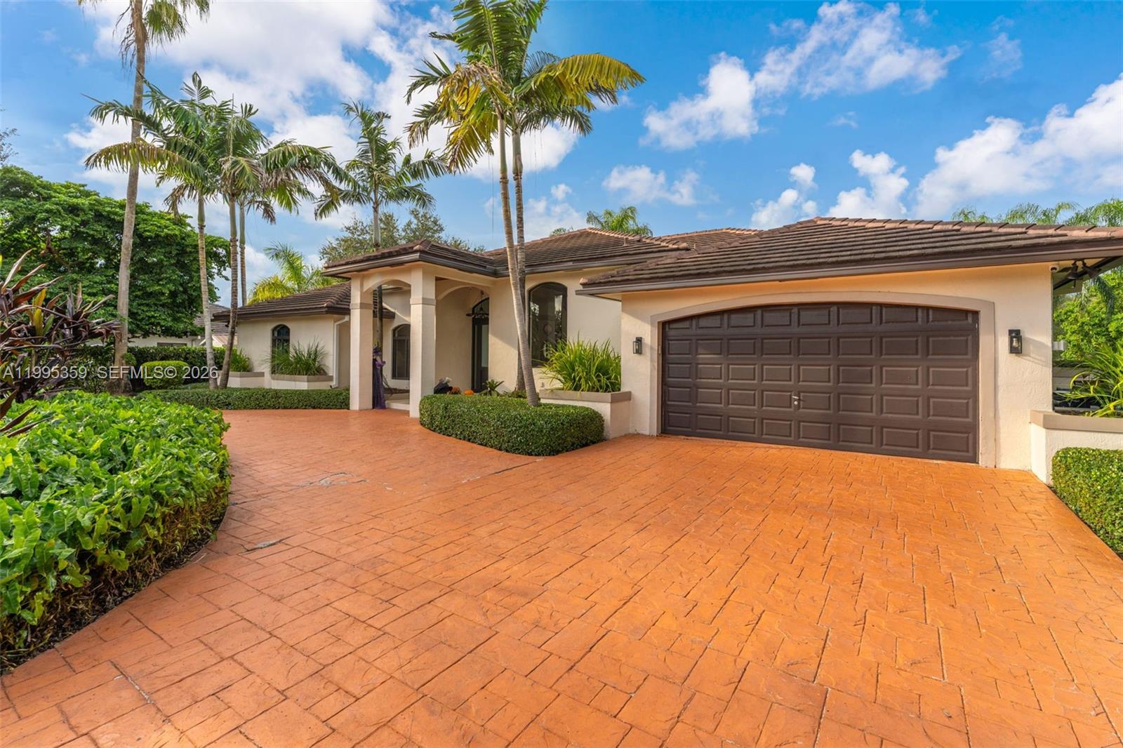 SHARON ESTATES - Residential