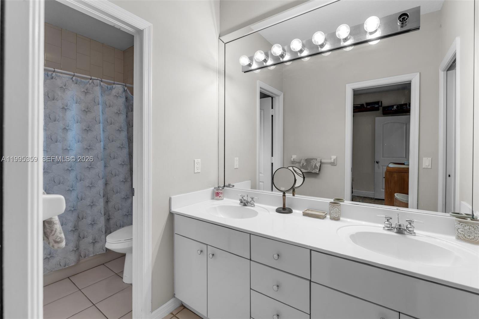 SHARON ESTATES - Residential