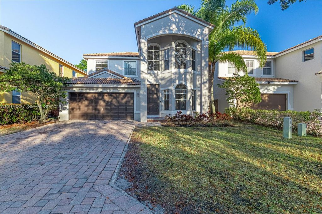 Photo of 1145 E Magnolia Cir, Delray Beach, FL 33445 (MLS # A11970837)