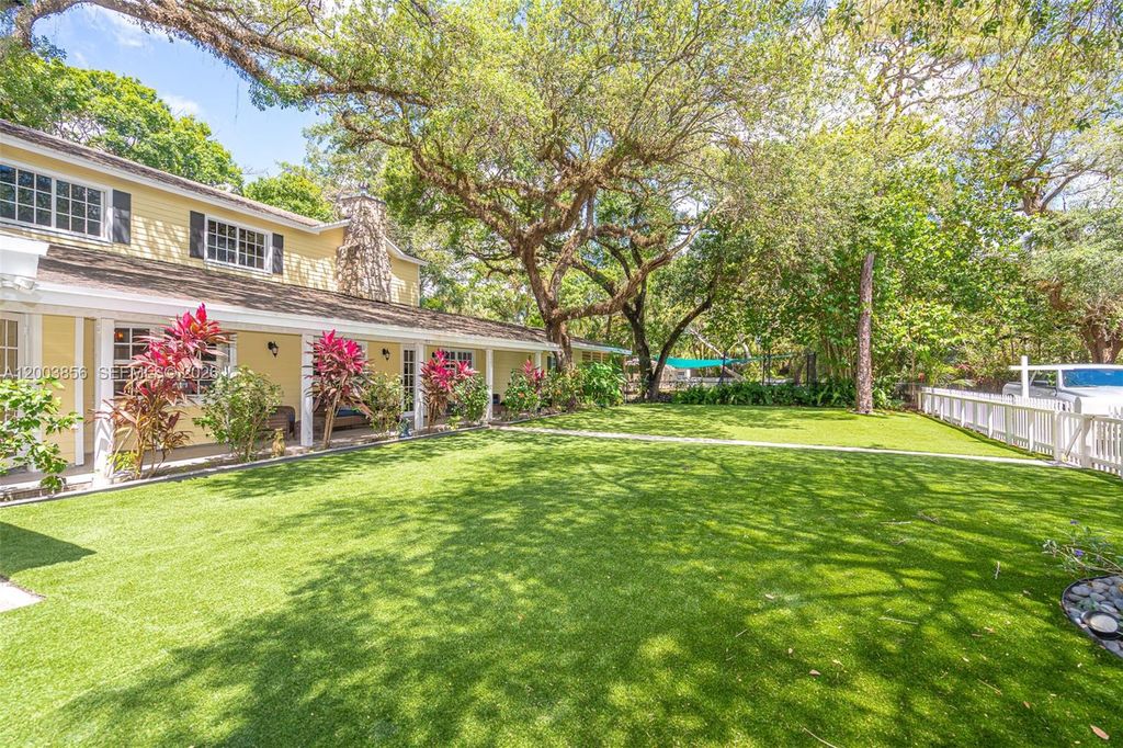 Photo of 2221 SW 28th Way, Fort Lauderdale, FL 33312 (MLS # A12003856)