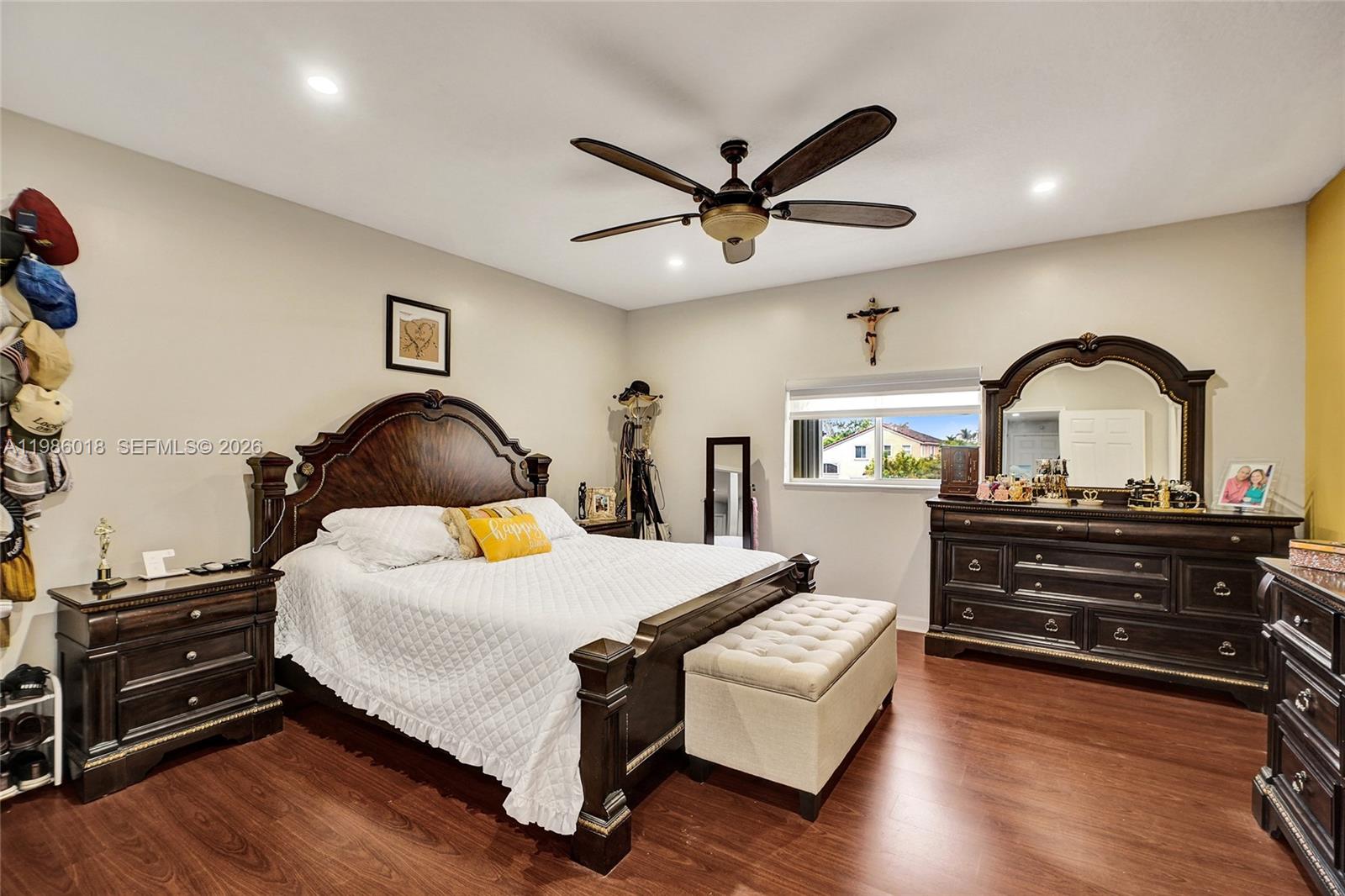 TWIN LAKE SHORES CENTRAL - Residential