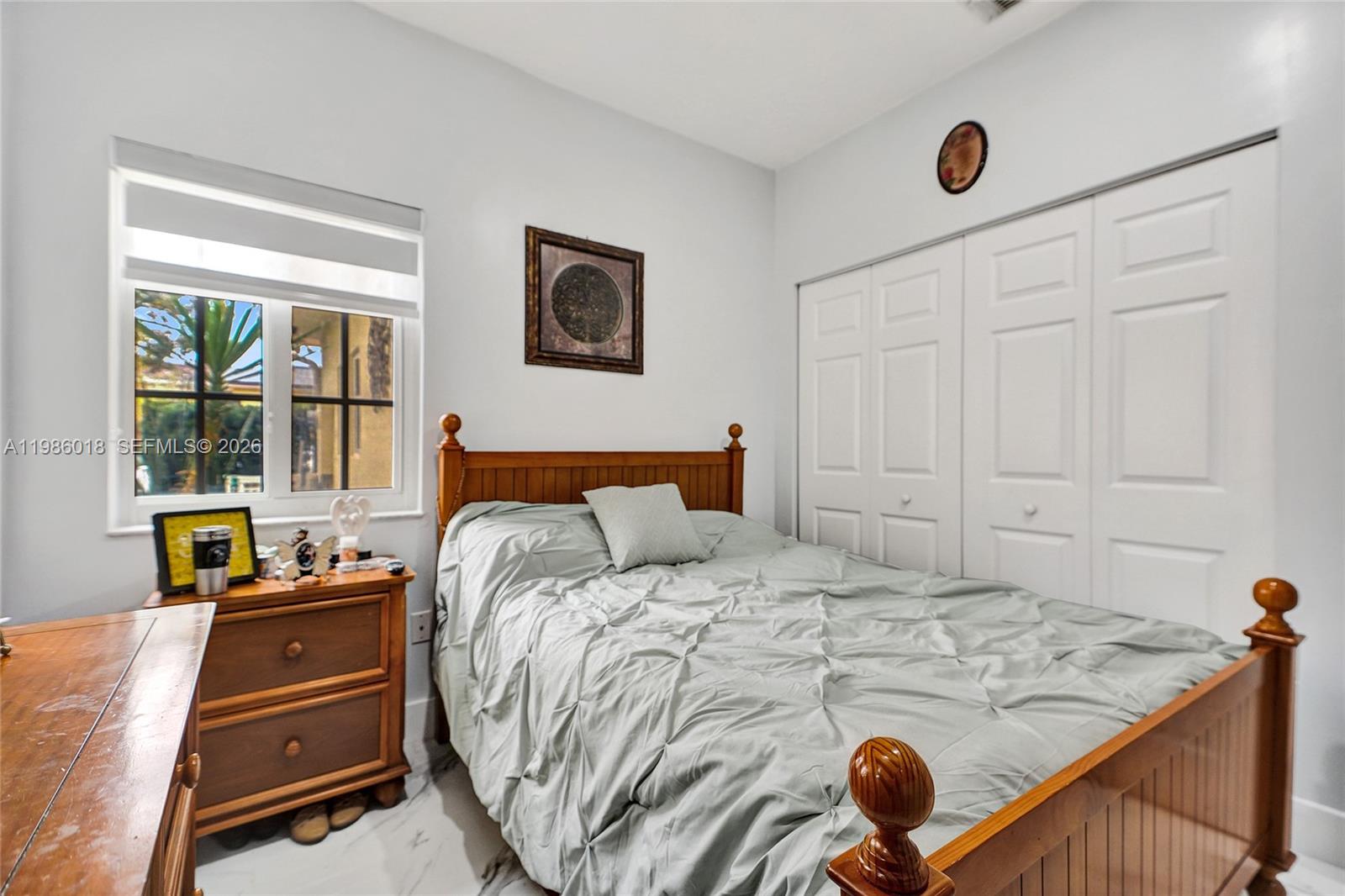 TWIN LAKE SHORES CENTRAL - Residential