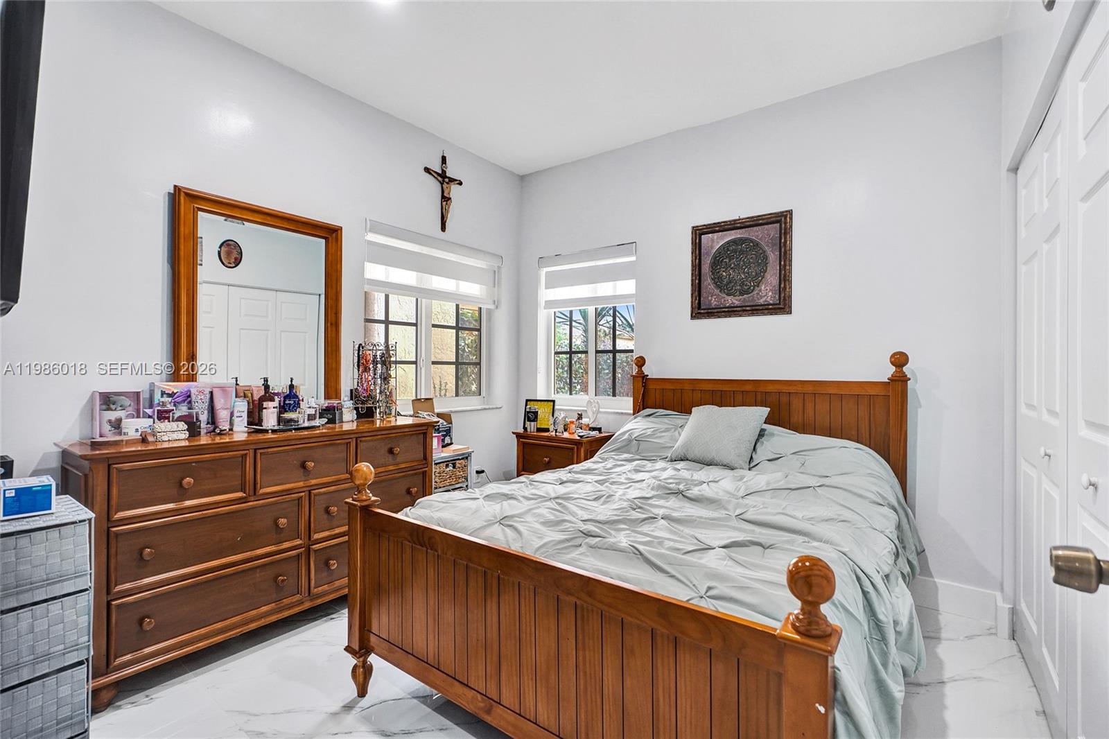 TWIN LAKE SHORES CENTRAL - Residential