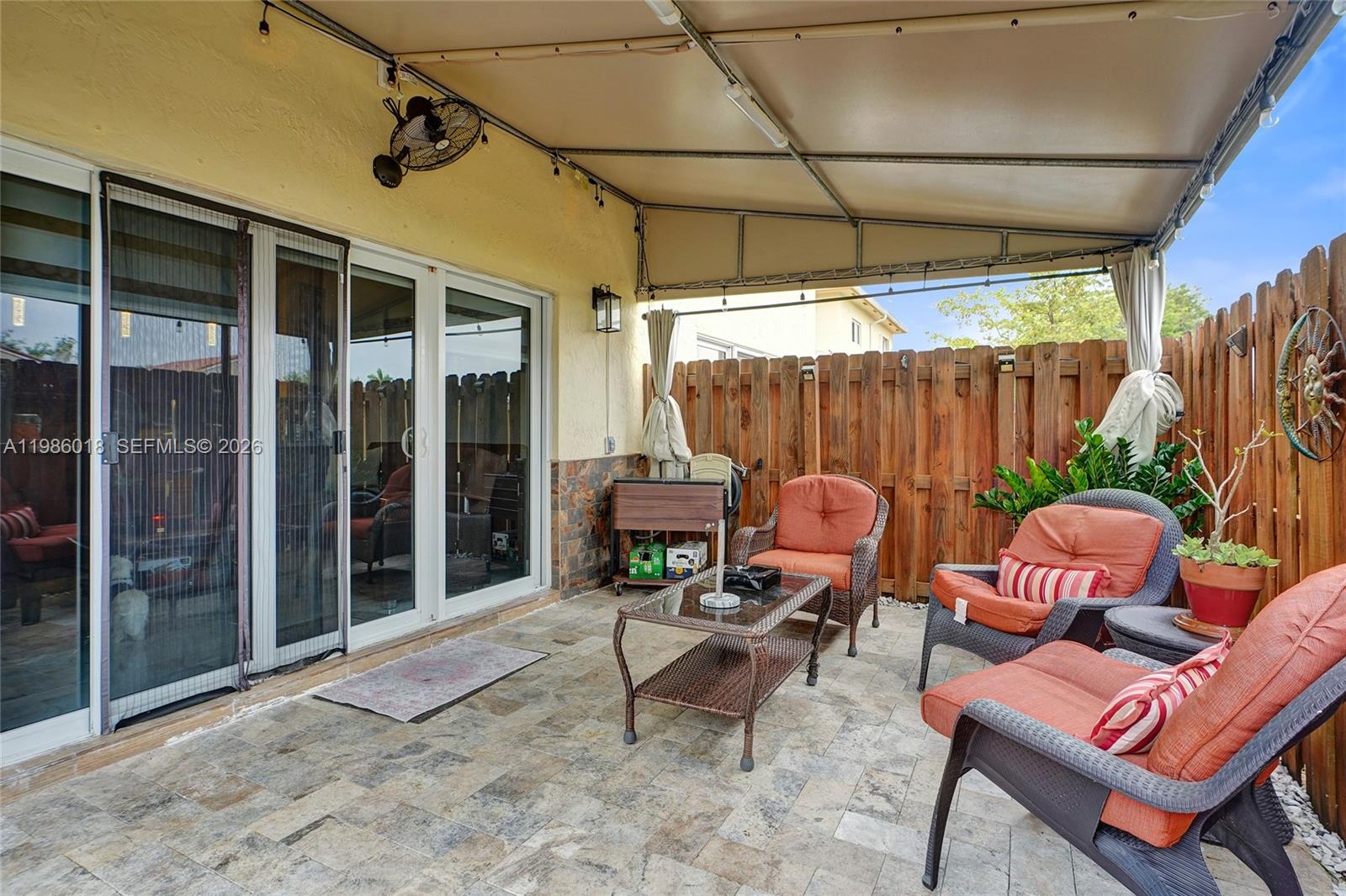 TWIN LAKE SHORES CENTRAL - Residential