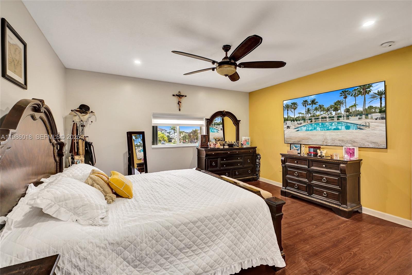 TWIN LAKE SHORES CENTRAL - Residential