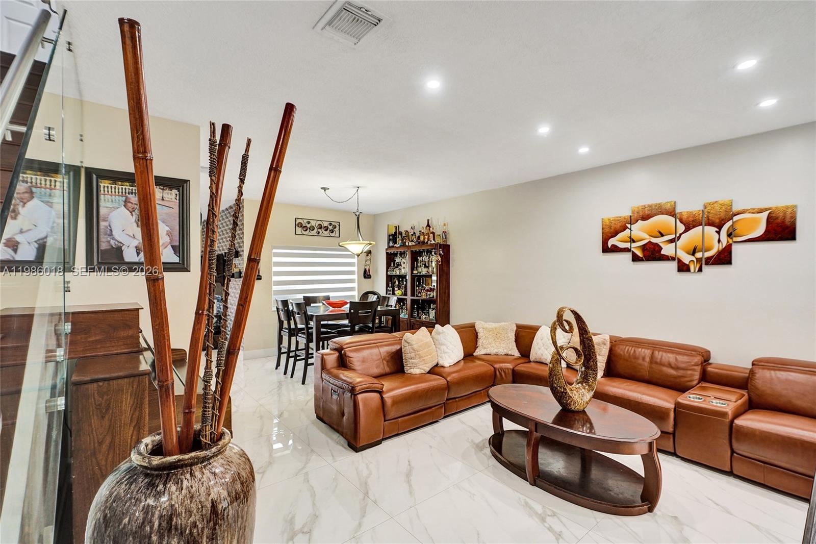 TWIN LAKE SHORES CENTRAL - Residential