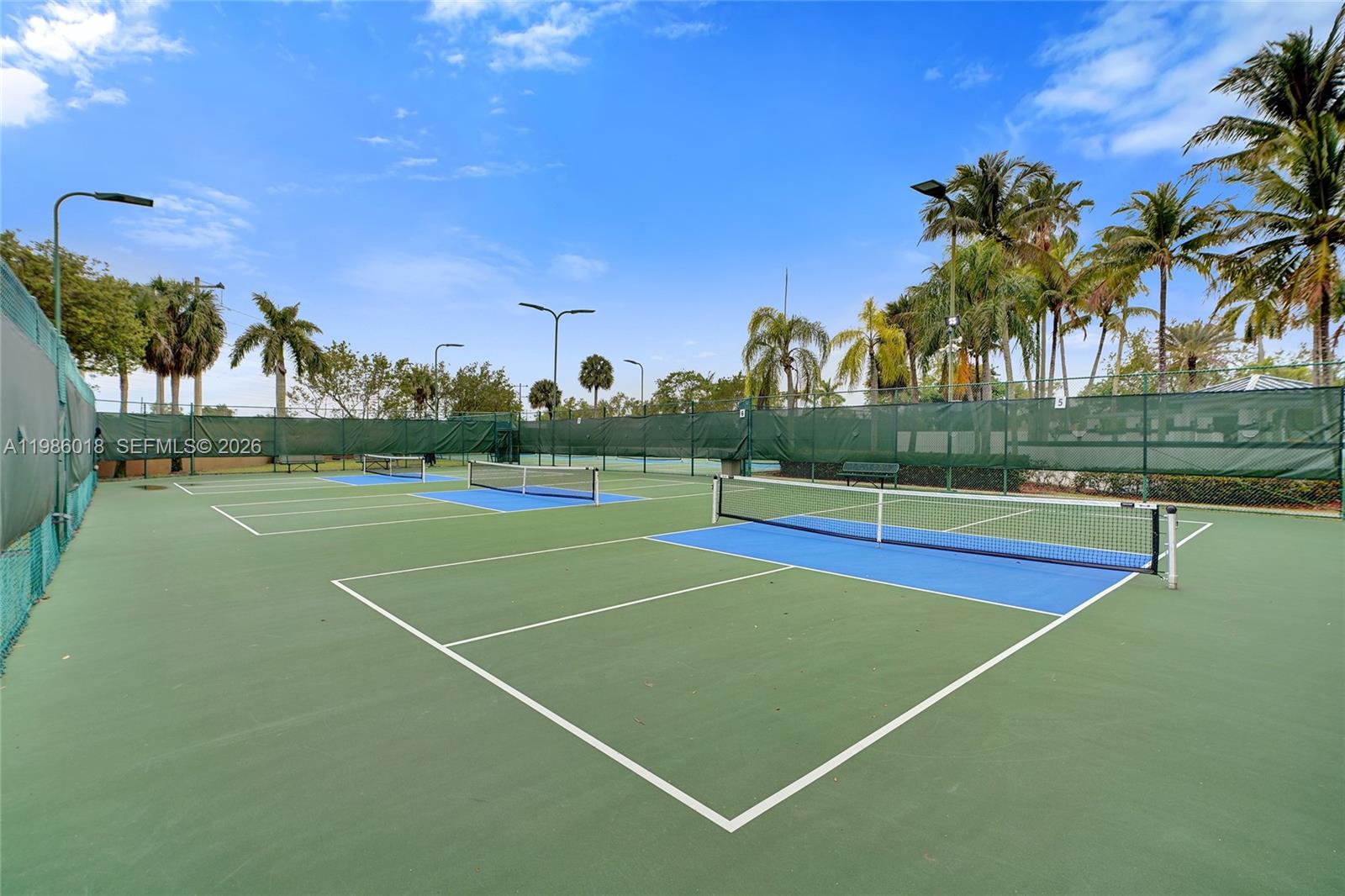 TWIN LAKE SHORES CENTRAL - Residential