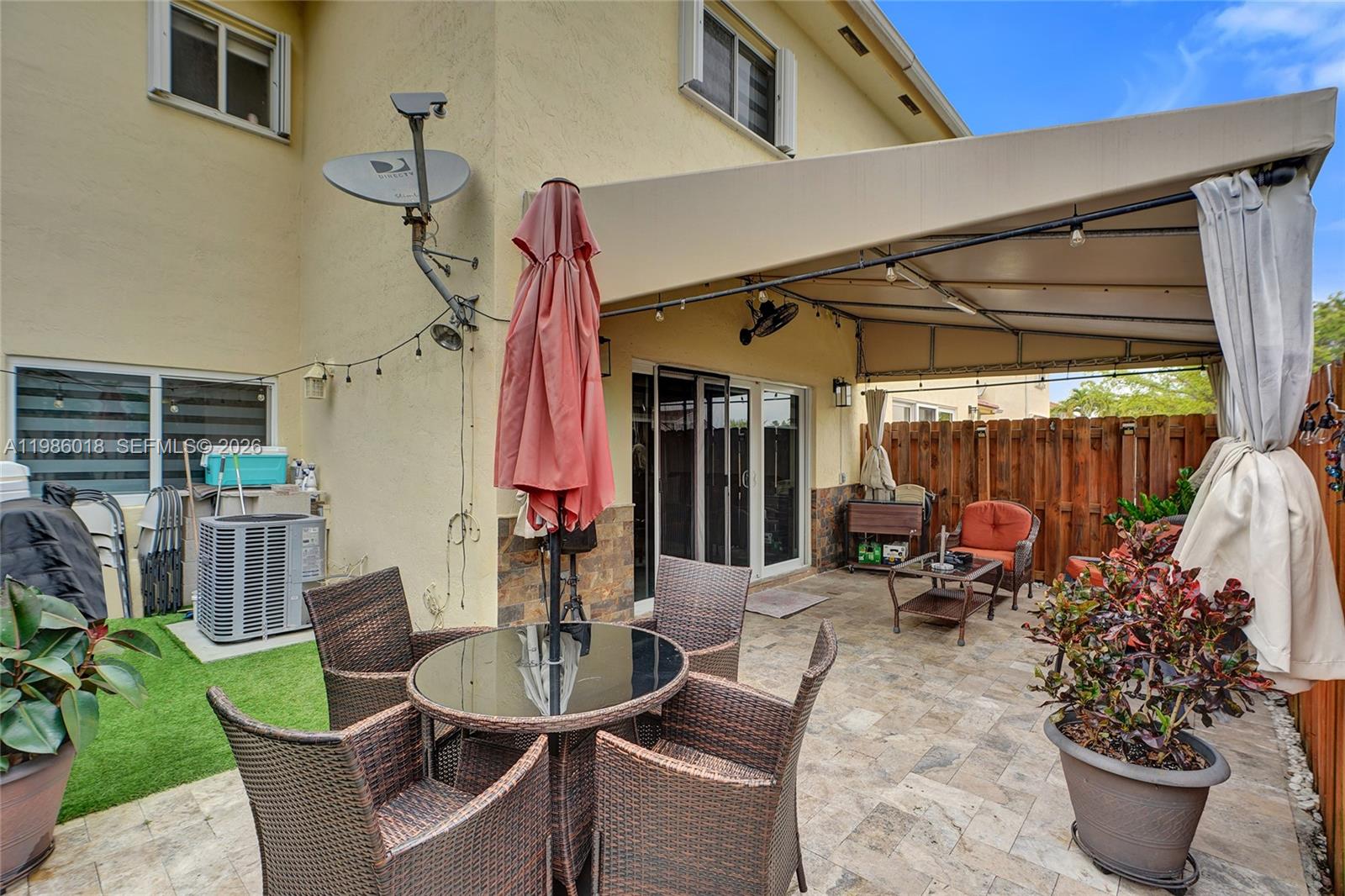 TWIN LAKE SHORES CENTRAL - Residential