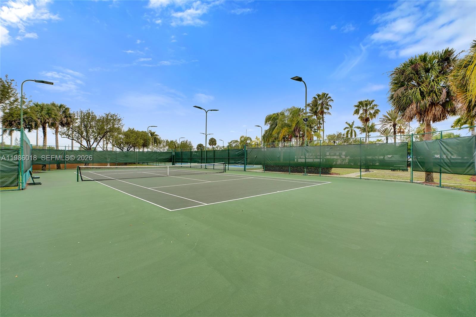 TWIN LAKE SHORES CENTRAL - Residential