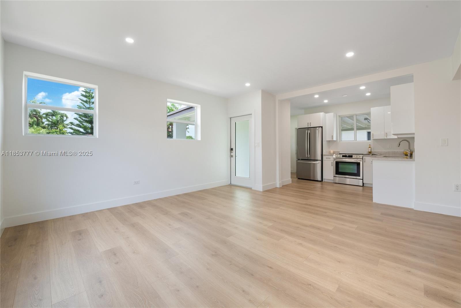 CORAL VILLAS REV - Residential Lease