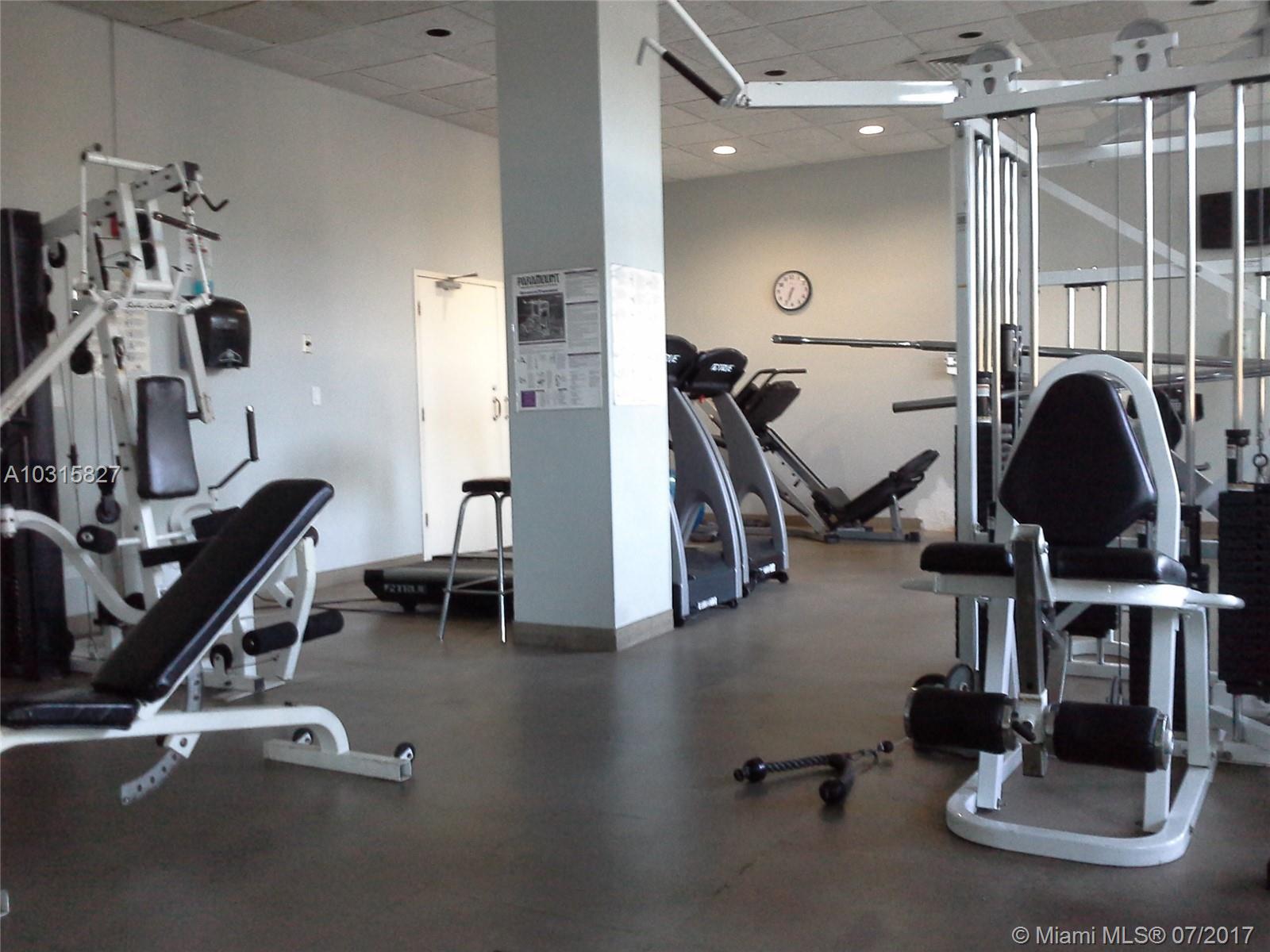 PARKVIEW POINT CONDO - Residential Lease