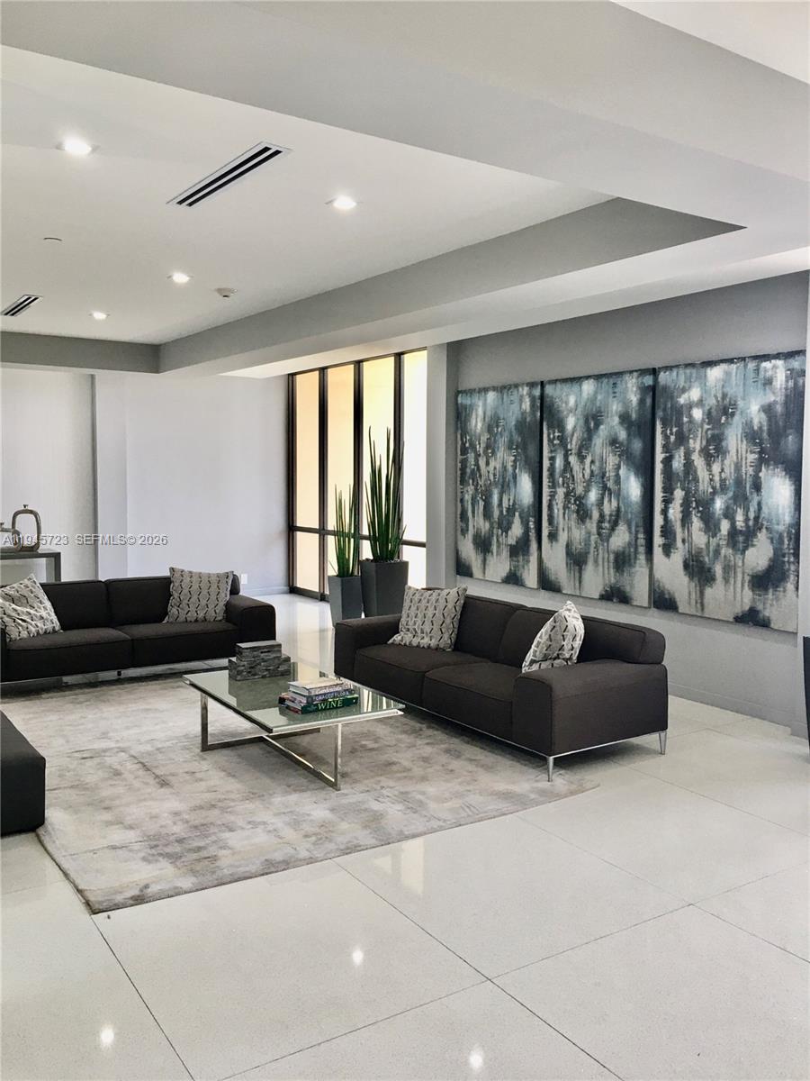 CORONADO CONDO - TOWER III - Residential