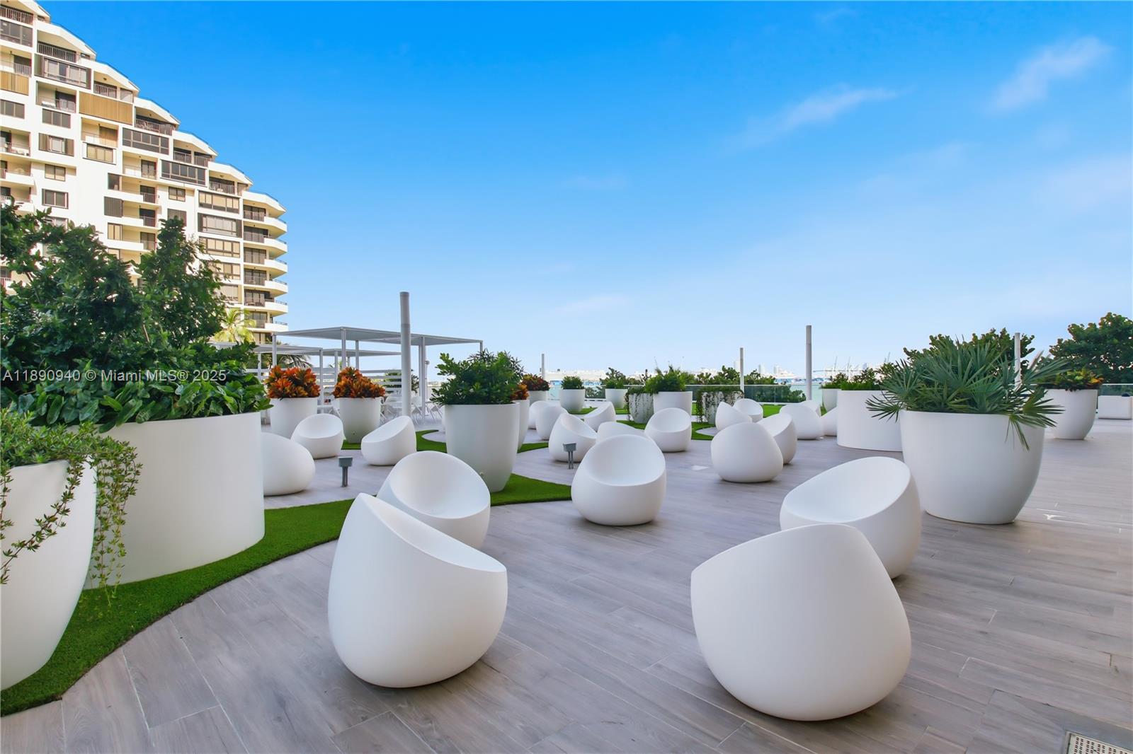 ISOLA CONDO - Residential Lease