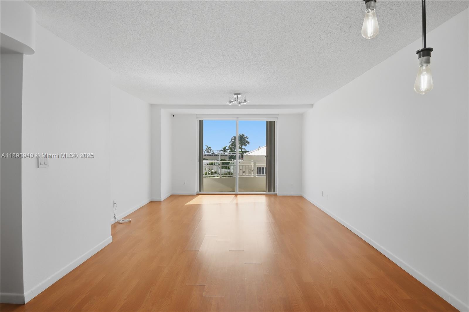 ISOLA CONDO - Residential Lease