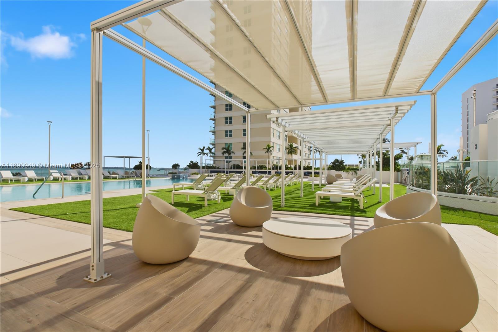 ISOLA CONDO - Residential Lease