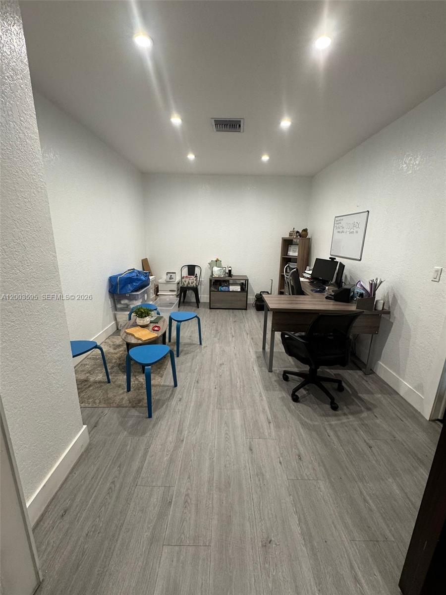 5520 NW 72nd Ave 5520