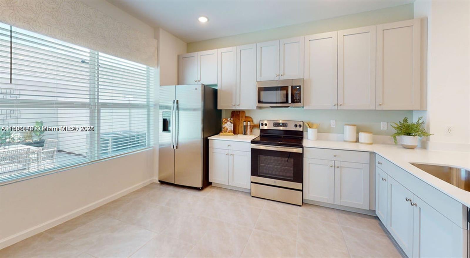 Tavalo Tradition - Residential Lease