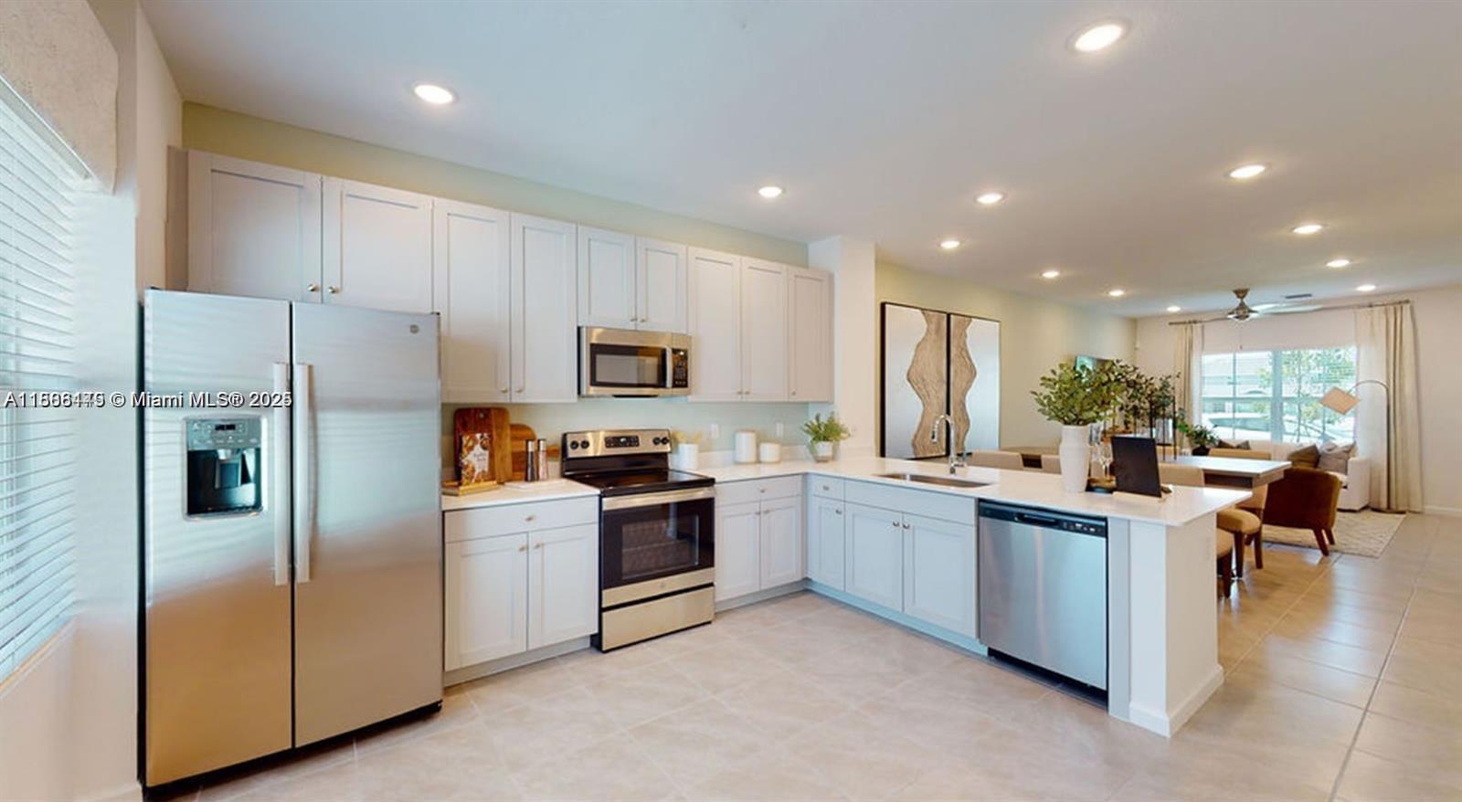 Tavalo Tradition - Residential Lease