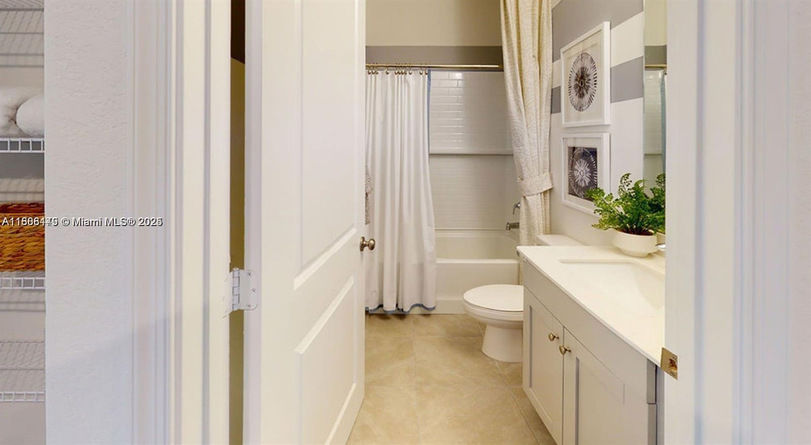 Tavalo Tradition - Residential Lease