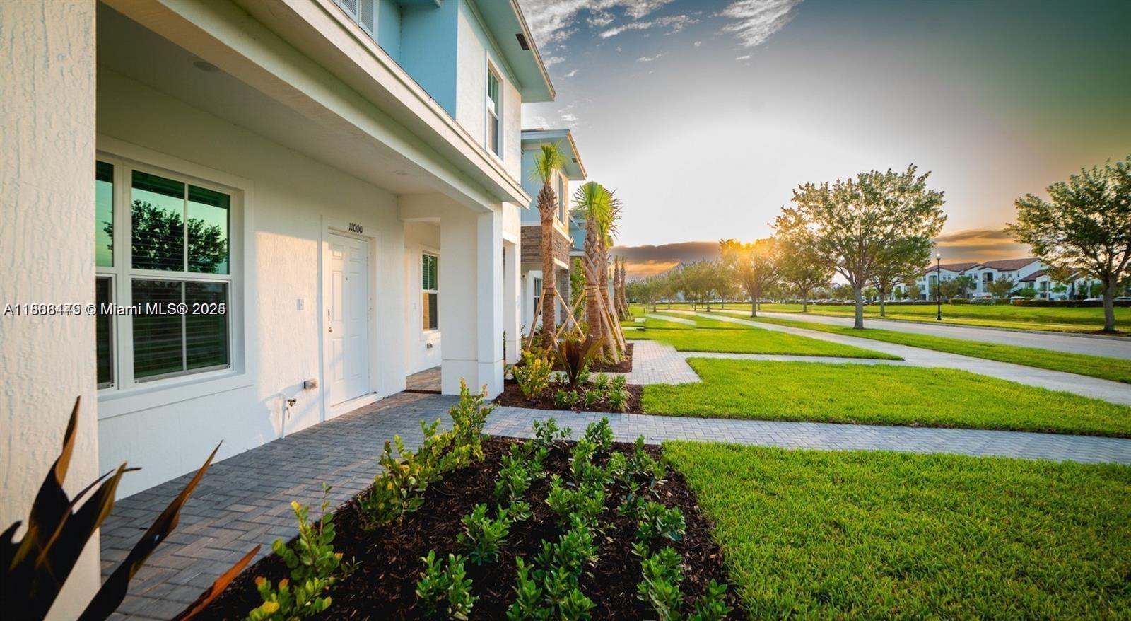 Tavalo Tradition - Residential Lease