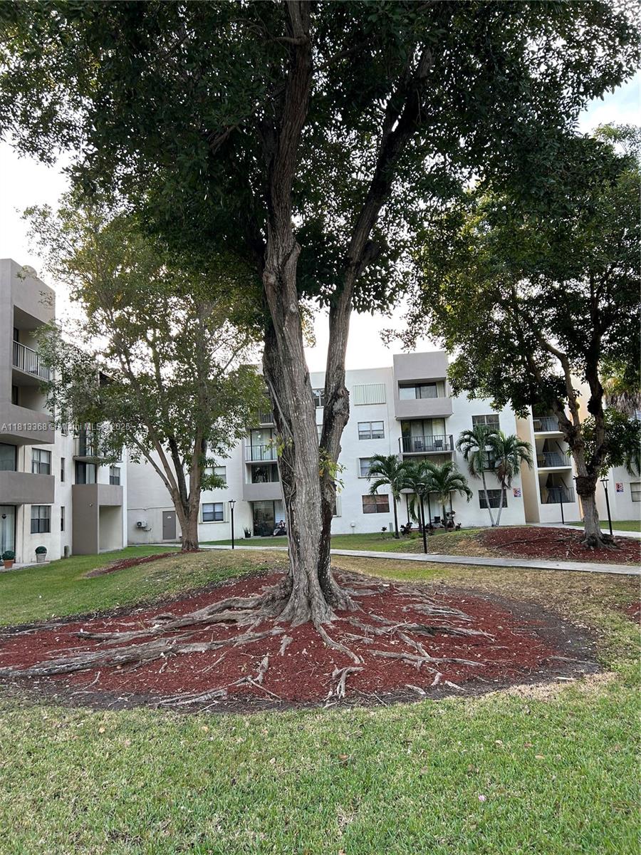 Rental Property at 8004 Sw 403 C, Miami, Broward County, Florida - Bedrooms: 2 
Bathrooms: 2  - $2,200 MO.