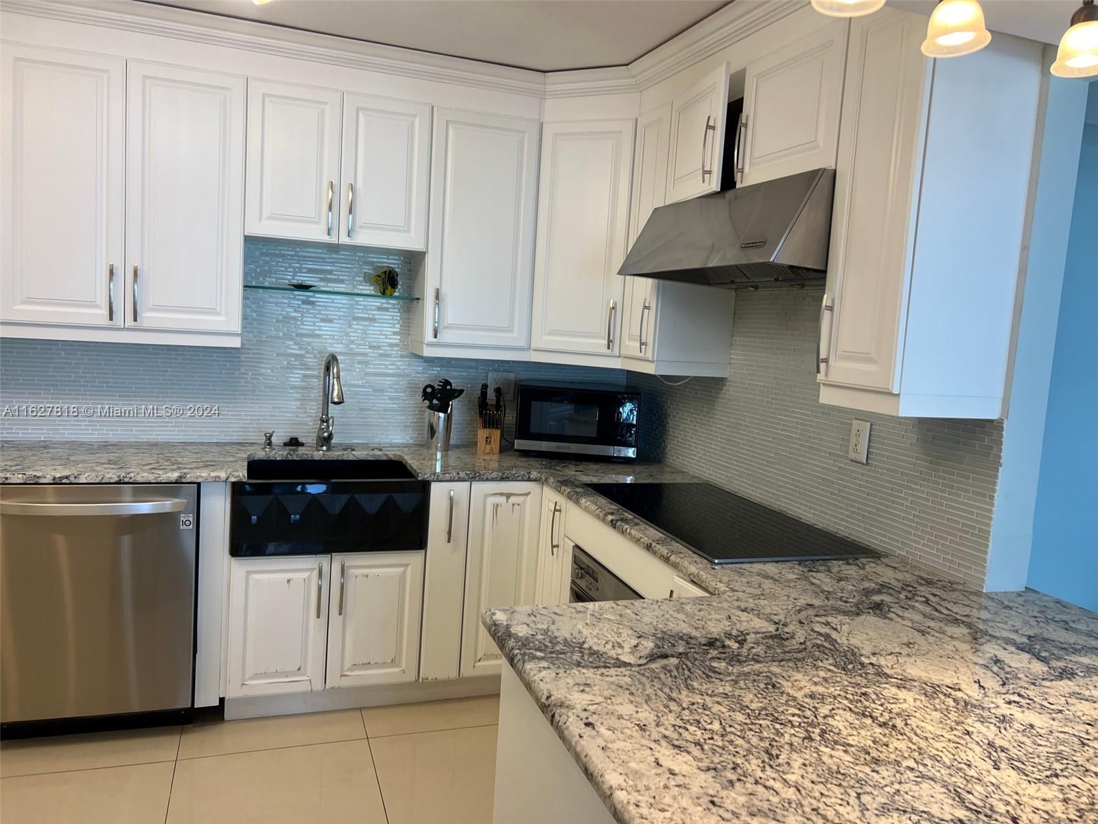 MARBELLA CONDO - Residential