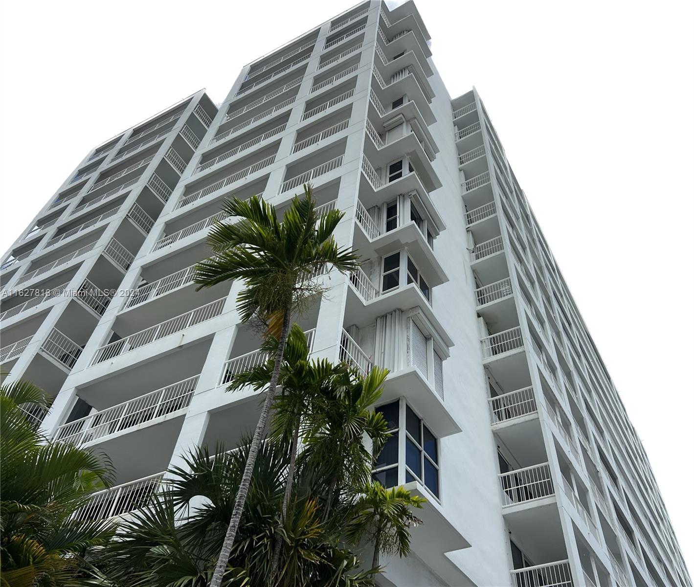9341 Collins Ave 503