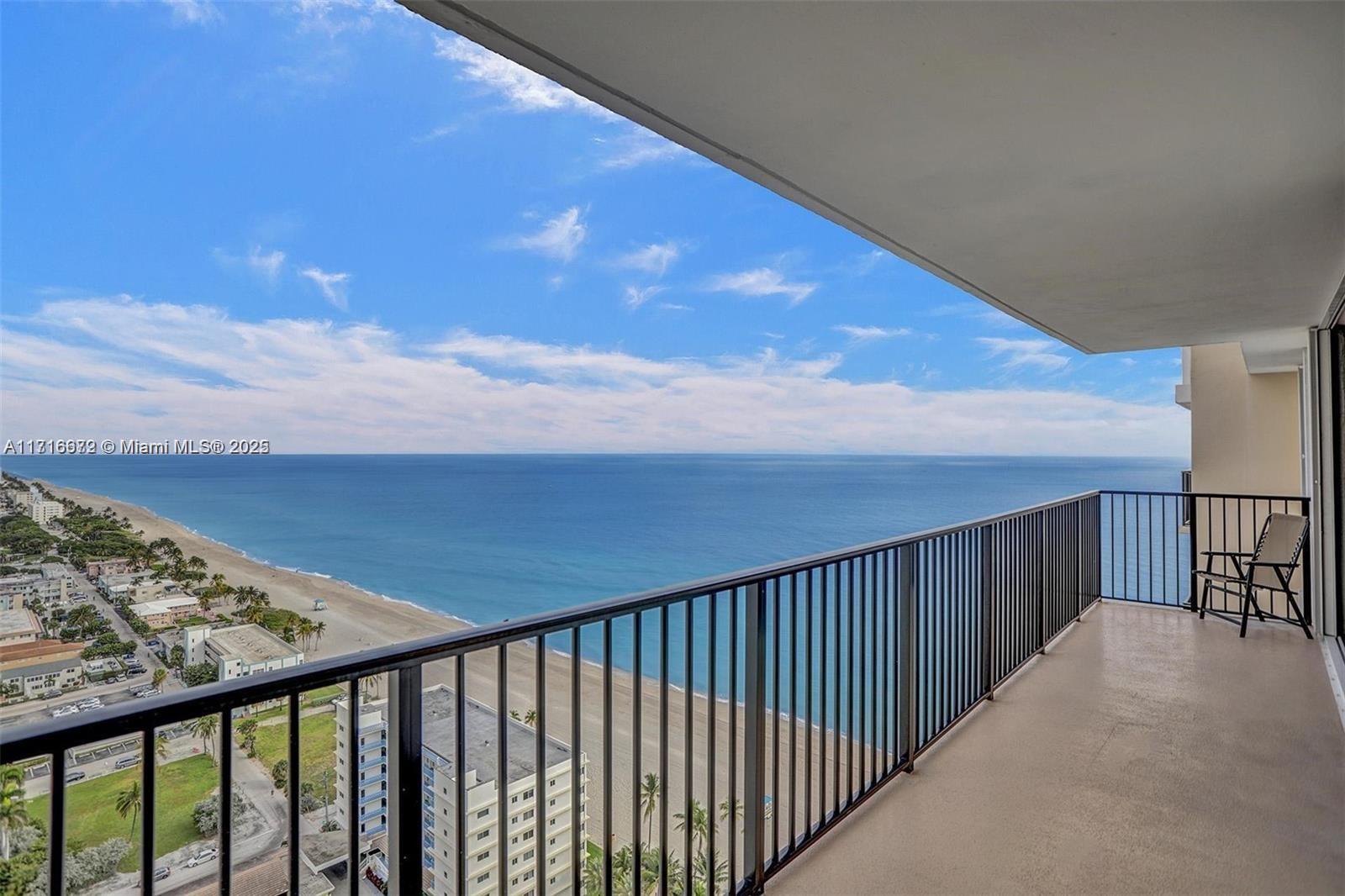 2201 S Ocean Dr 2804, Hollywood, Broward County, Florida - 2 Bedrooms  
2 Bathrooms - 