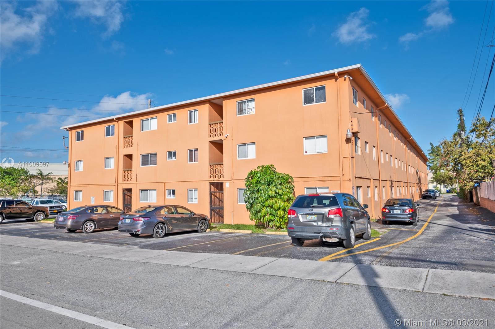 RIVER GRAND II CONDO - Residential Lease