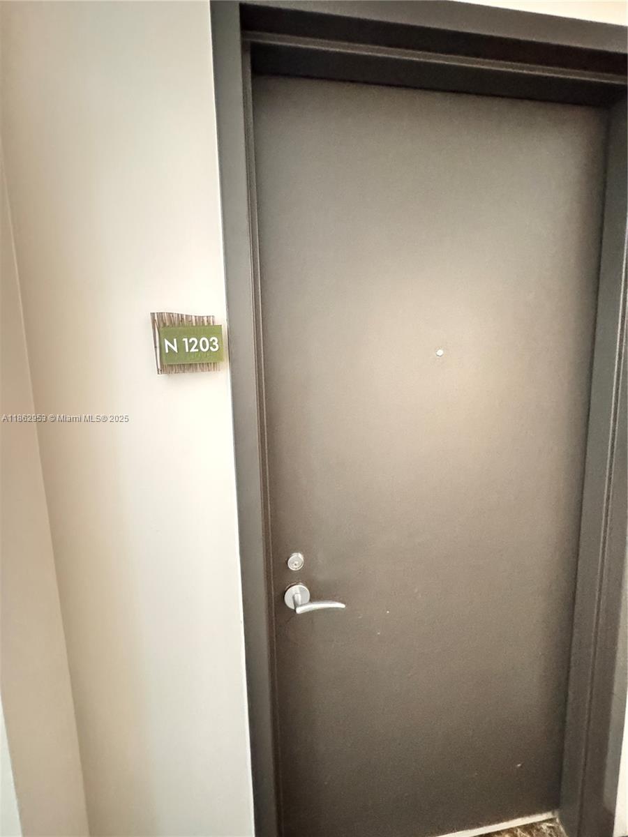 TAO SAWGRASS CONDOMINIUM - Residential Lease