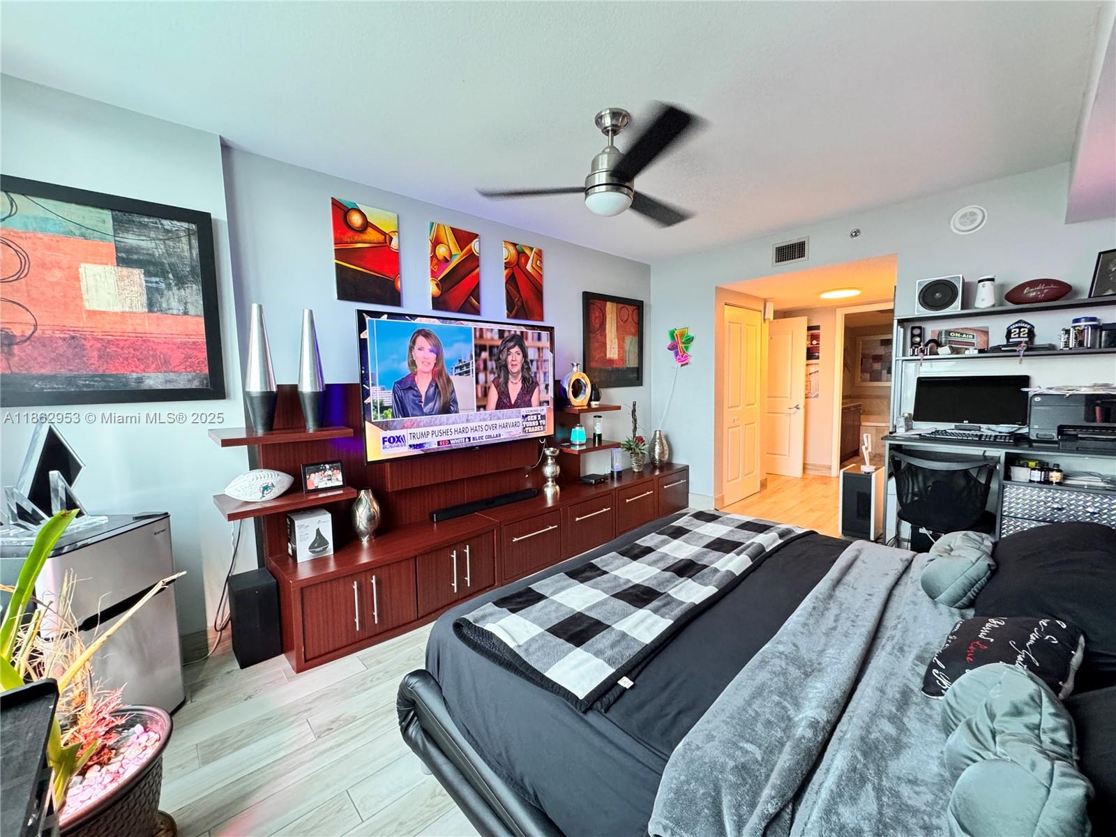 TAO SAWGRASS CONDOMINIUM - Residential Lease