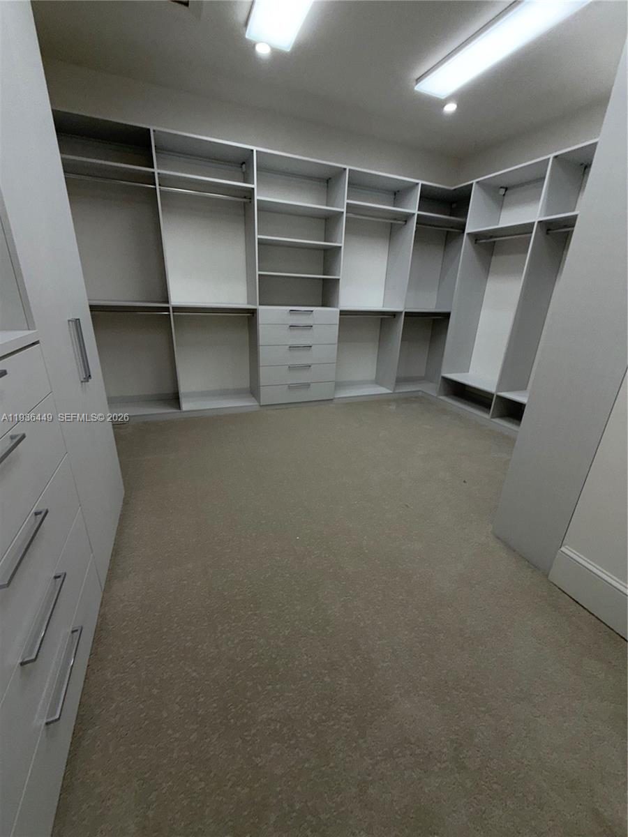 CUTLER OAKS ESTATES - Residential