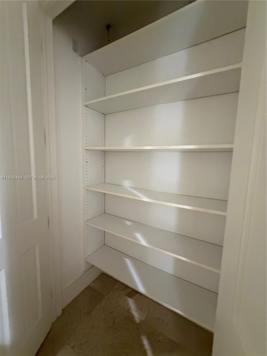 CUTLER OAKS ESTATES - Residential