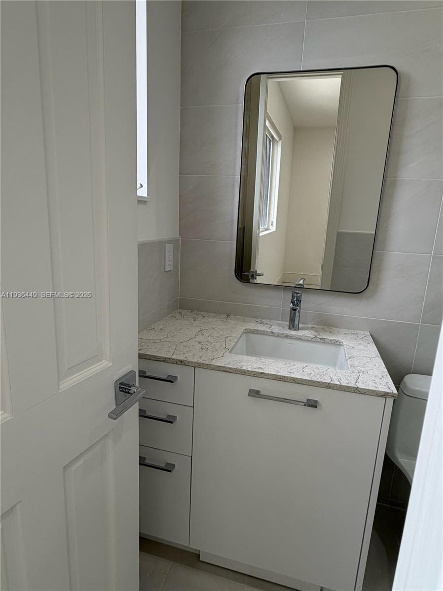 CUTLER OAKS ESTATES - Residential