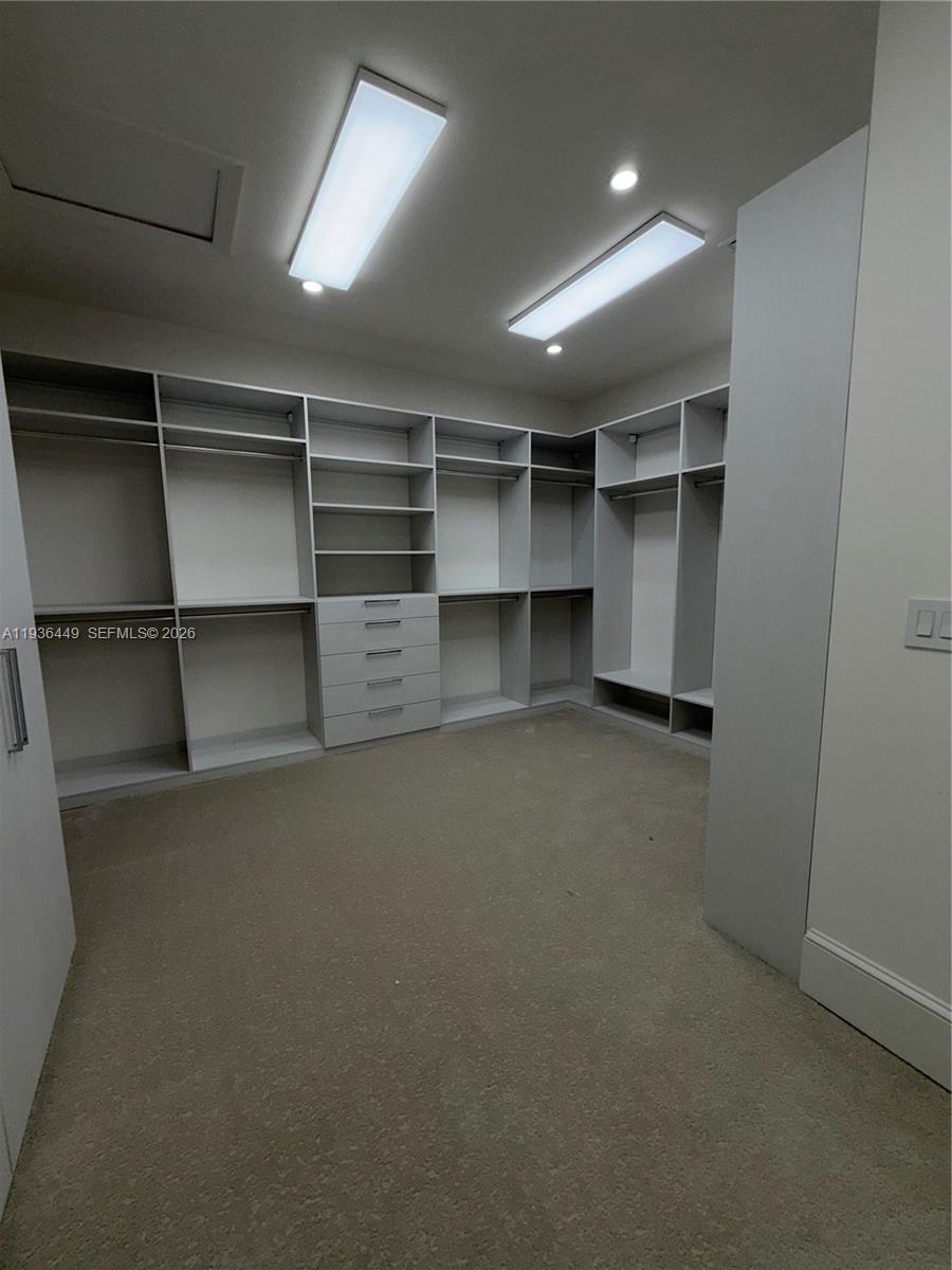 CUTLER OAKS ESTATES - Residential