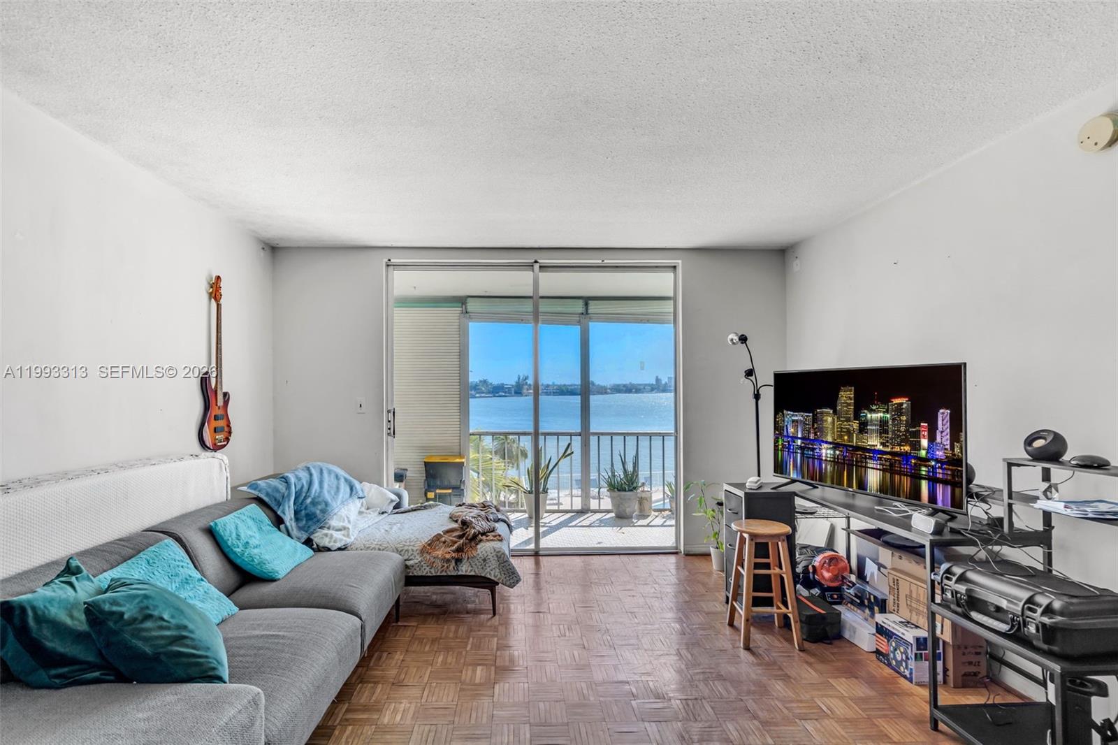 POINT EAST SEC 4 CONDO - Residential