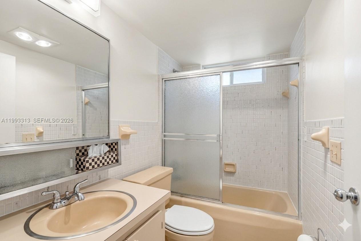 POINT EAST SEC 4 CONDO - Residential