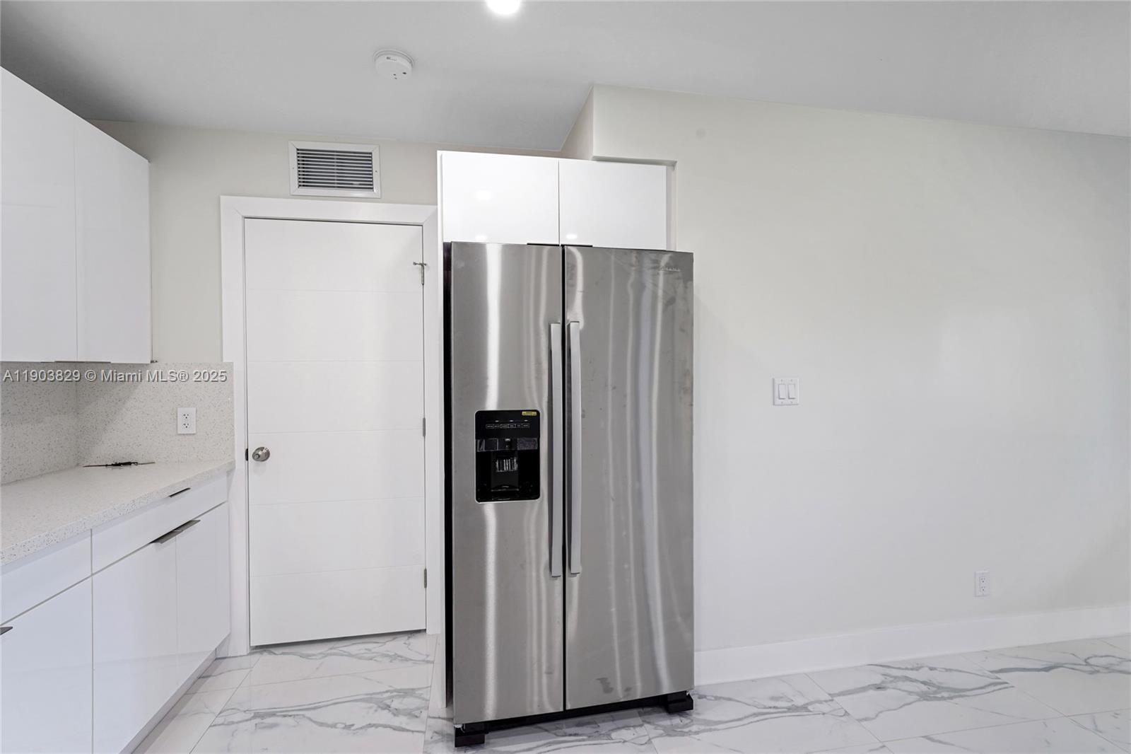 BREEZESWEPT PARK ESTATES - Residential Lease