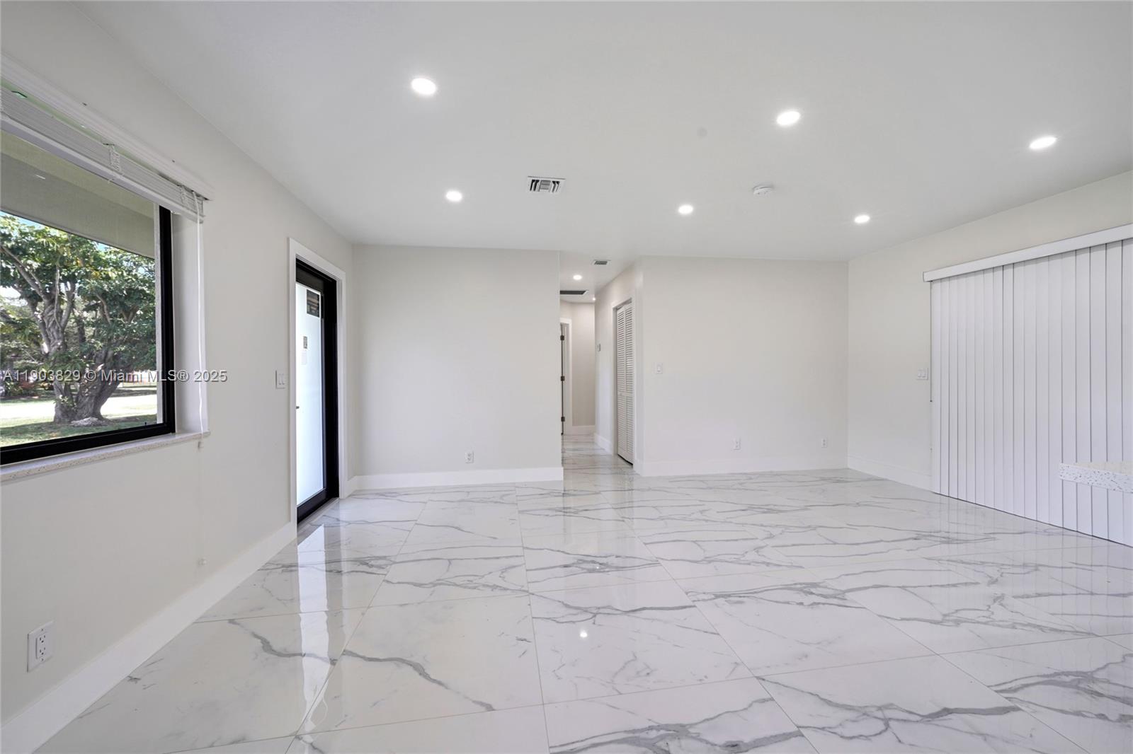 BREEZESWEPT PARK ESTATES - Residential Lease