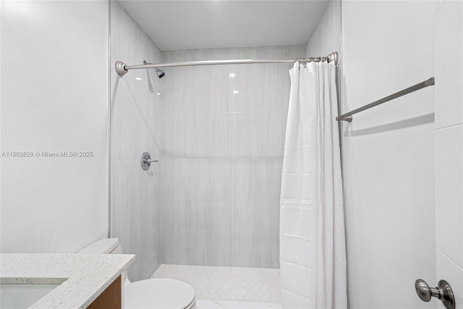 BREEZESWEPT PARK ESTATES - Residential Lease