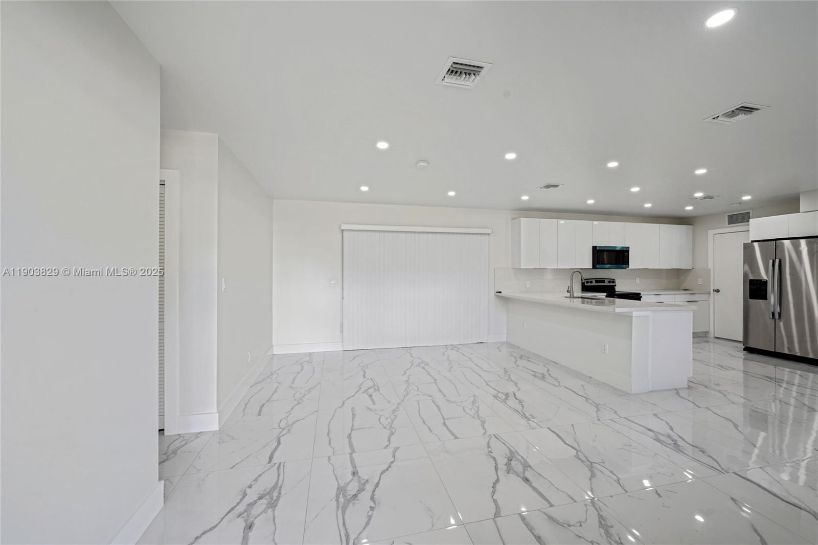 BREEZESWEPT PARK ESTATES - Residential Lease