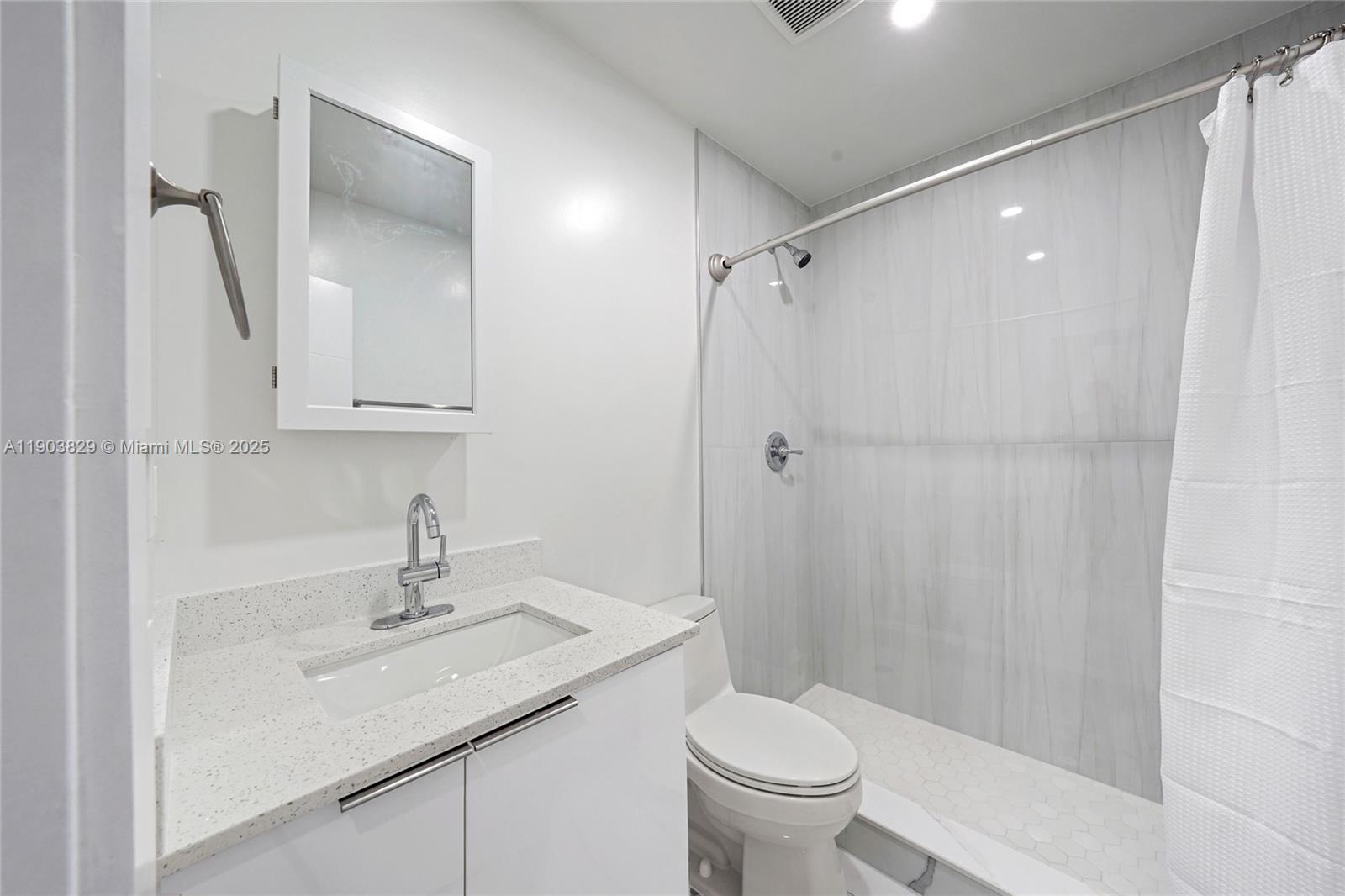 BREEZESWEPT PARK ESTATES - Residential Lease